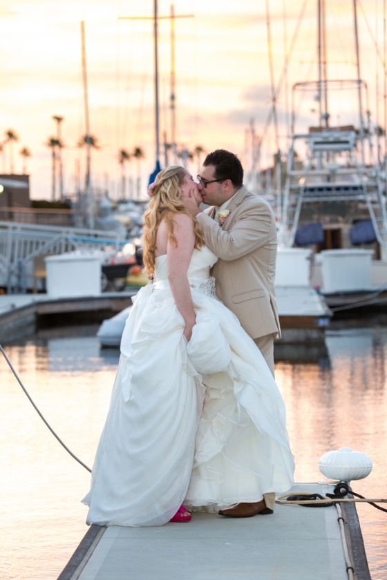 California-desination-beach-wedding-couple-nautical-view